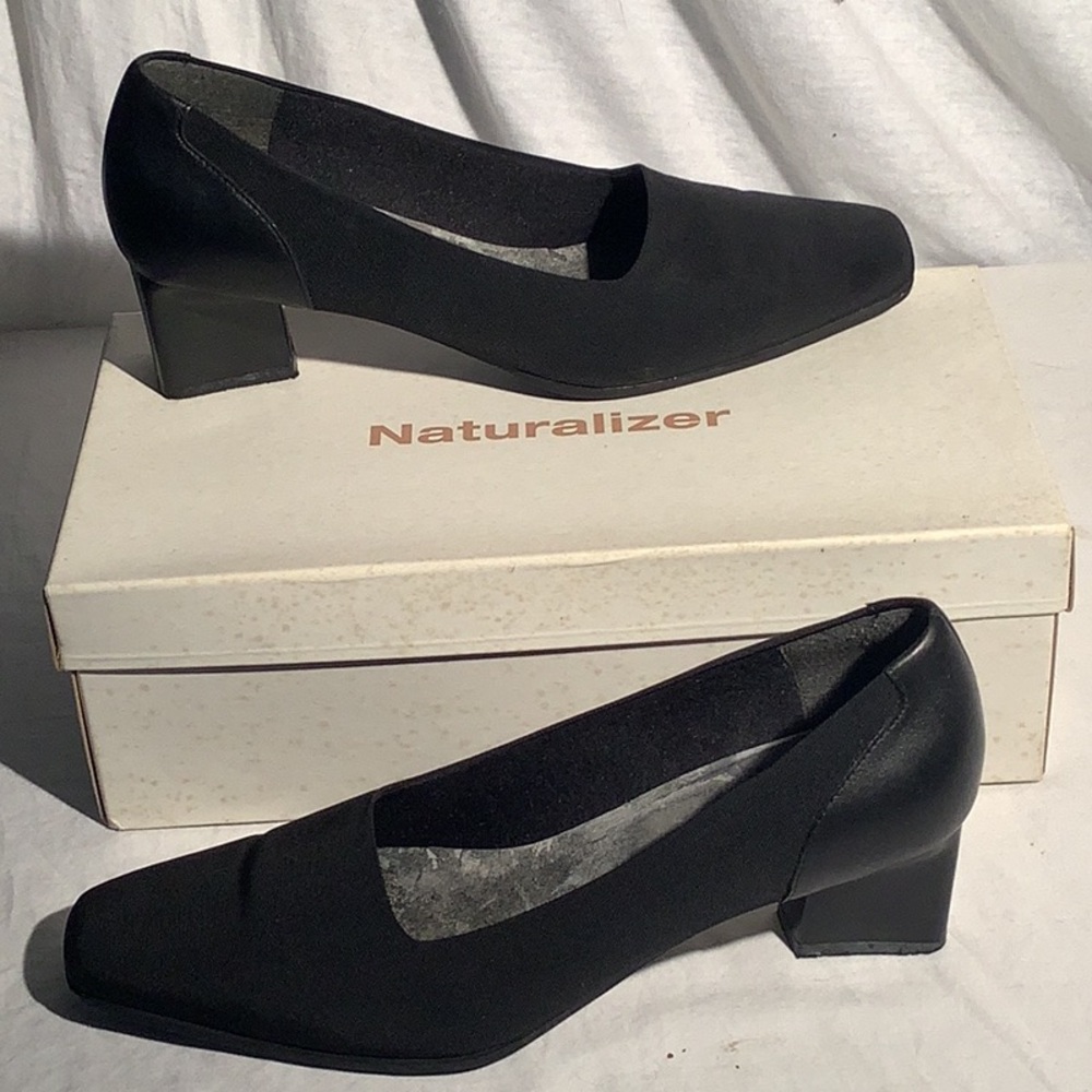 Naturalizar black cloth chunk heels